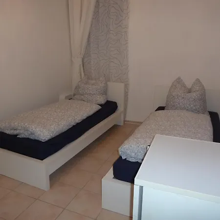 瑞拉克斯酒店 2*